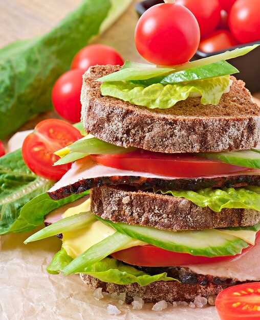 Бутерброд с тунцом и овощами: источник омега-3 и витаминов для укрепления иммунитета
